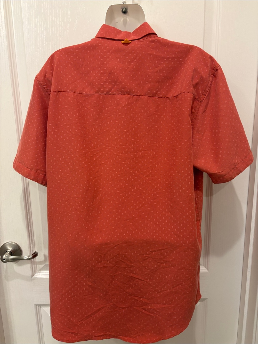 Men's Marti Kat Salmon Print Short-Sleeve Button-Down Shirt M - Picture 5 of 9